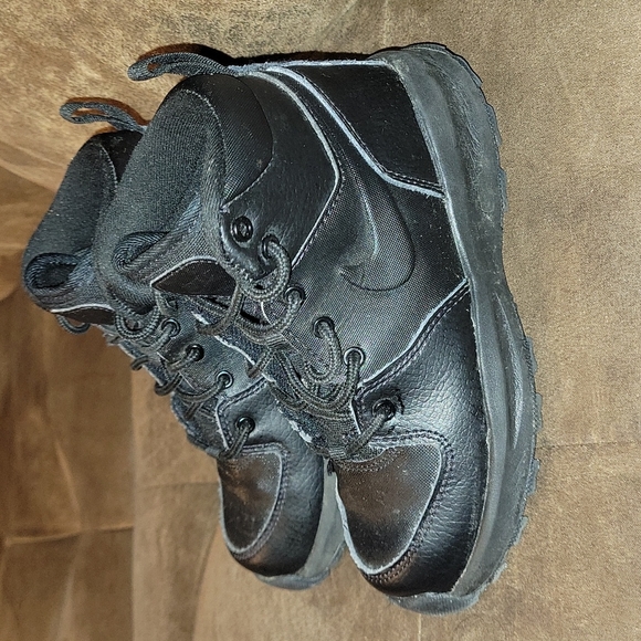 Nike Manoa Boots - Picture 5 of 8